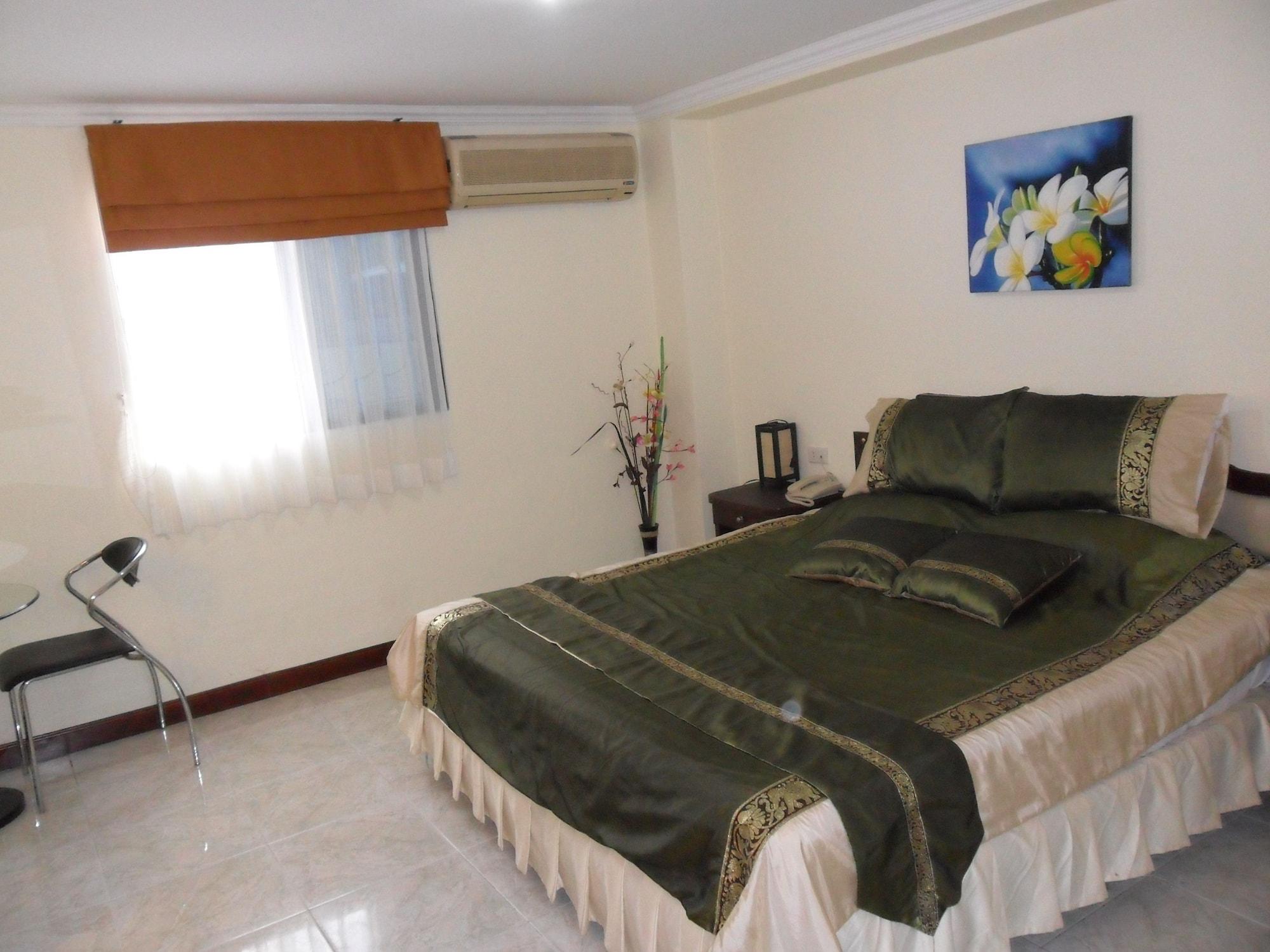 Adonis Guest House Patong Exterior foto