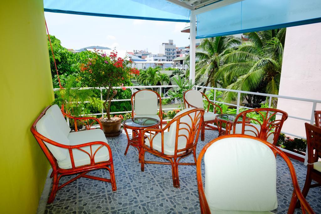 Adonis Guest House Patong Exterior foto
