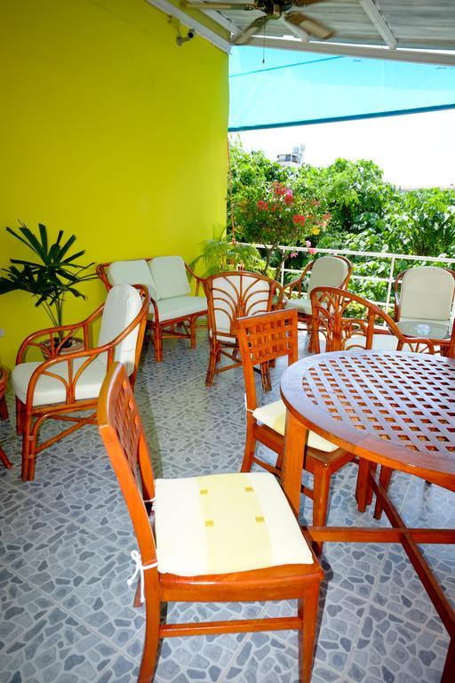Adonis Guest House Patong Exterior foto