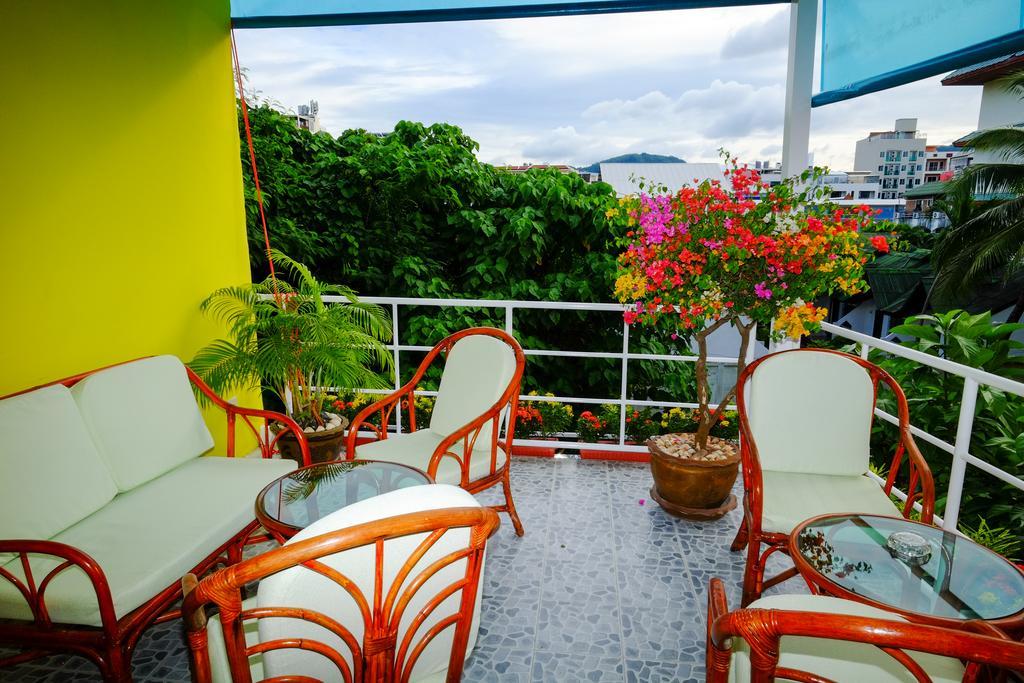 Adonis Guest House Patong Exterior foto