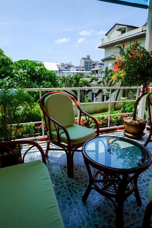 Adonis Guest House Patong Exterior foto